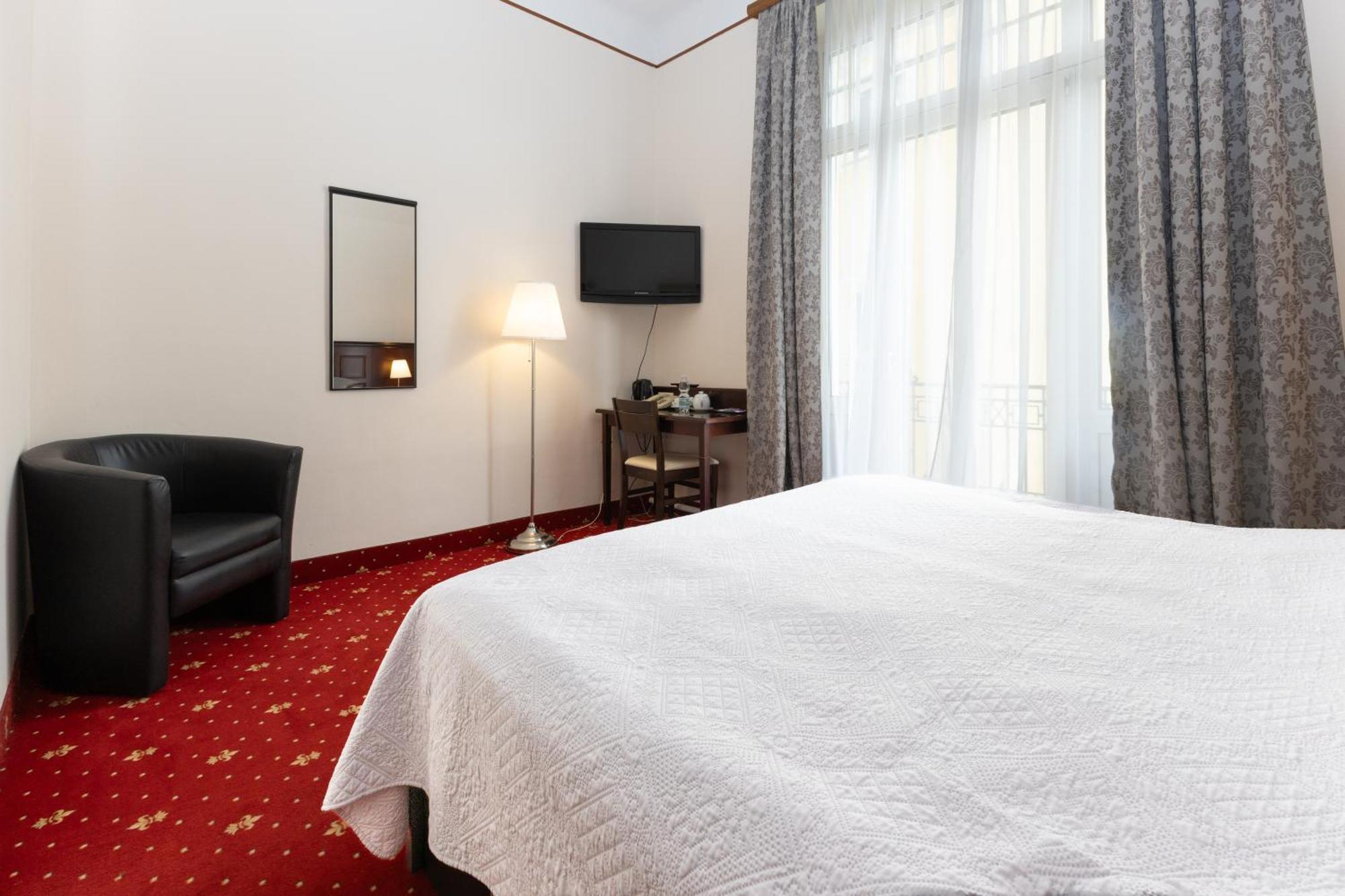 Hotel Viktoria Schoenbrunn Viena Exterior foto