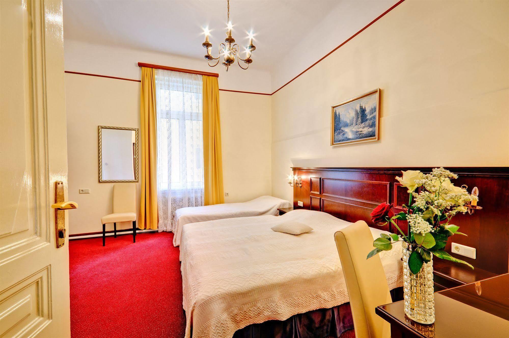 Hotel Viktoria Schoenbrunn Viena Exterior foto